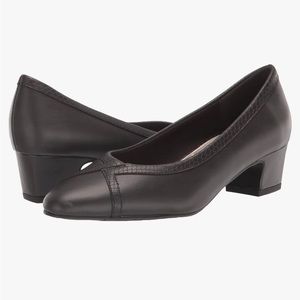 Brown Pumps